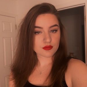 Meet your Posher, Blaire